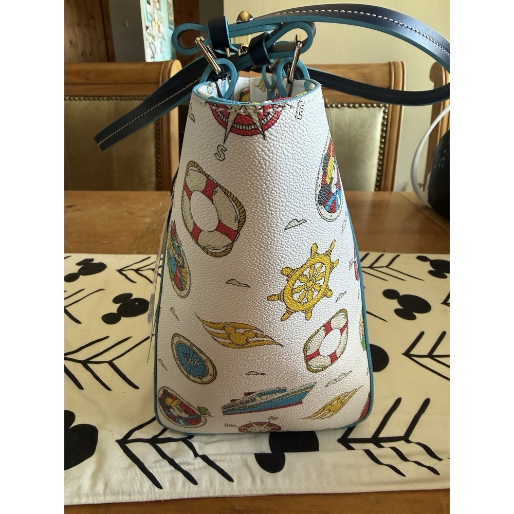 Disney Cruise Line Dooney and Bourke Tote Bag White Nautical New W Tags DCL - Picture 4 of 9
